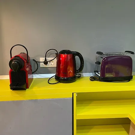 Corvin's Crib 아파트