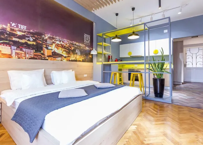 Corvin's Crib Apartman *